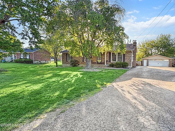 2nd image of 134 Lincoln Dr