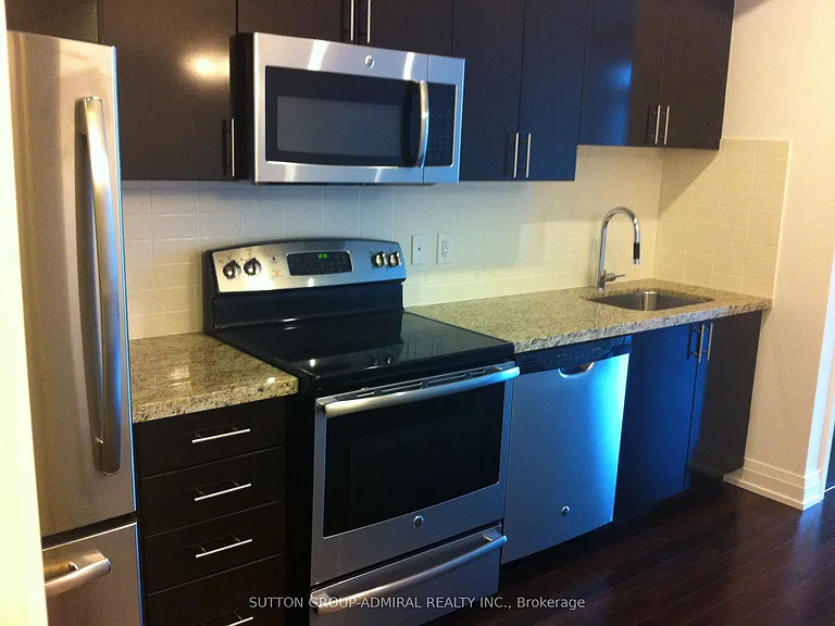 7165 Yonge St #1703 — Photo 6