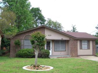 308 Hickerson Ave, Wake Village, TX 75501