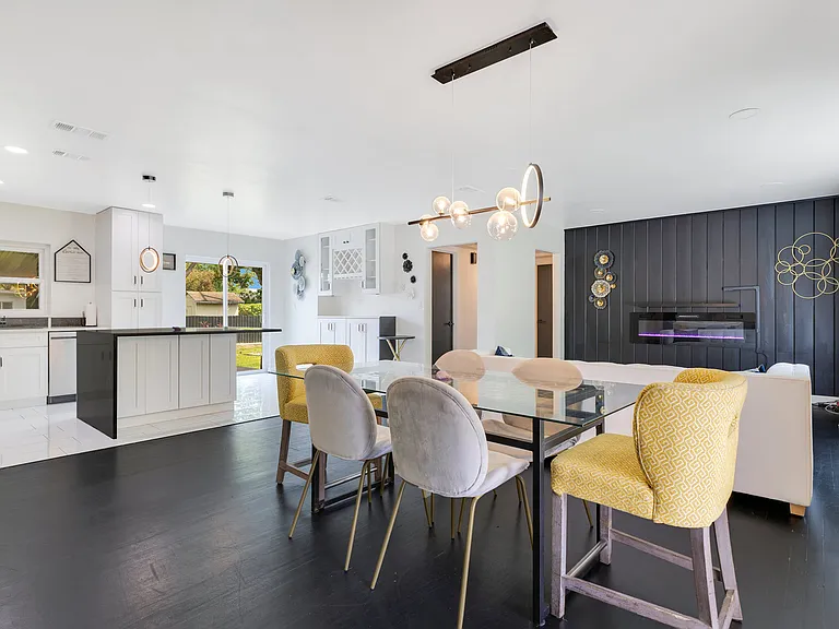344 Starling Rd — Photo 8