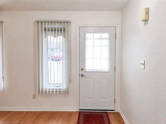 5th image of 122 Bunting Rd #68