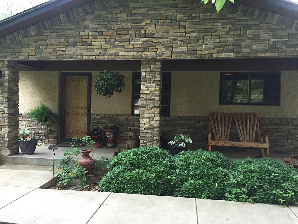1st image of 225 Casas Del Sur St