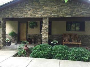 225 Casas Del Sur St, Granbury, TX 76049