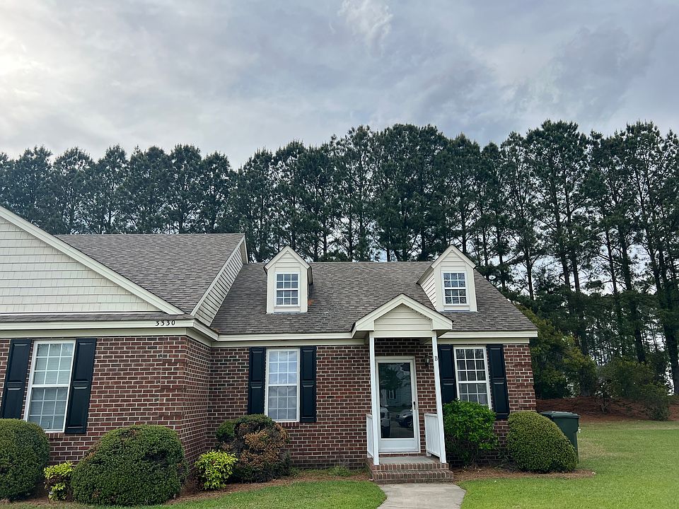 3330 Whitlock B - one bedroom one bath with NEW CARPET, NEW LVP FLOORING, NEW APPLIANCES
