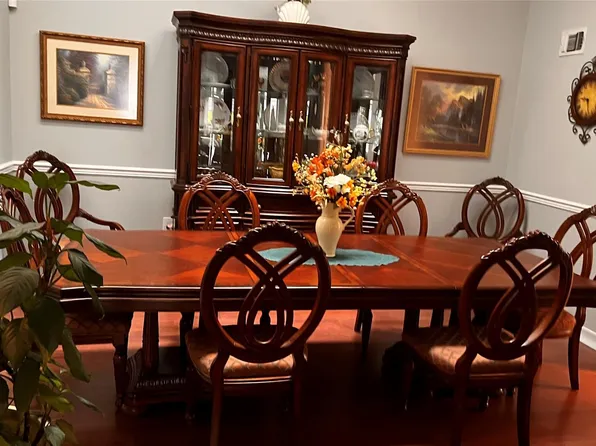 104 Glenn Drive, Ridge, NY 11961