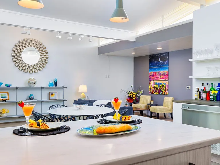 Kitchen Peninsula