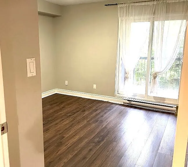 1450 Glen Abbey Gate #824 — Photo 9