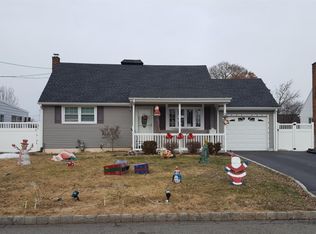 23 Pine Tree Dr, Colonia, NJ 07067
