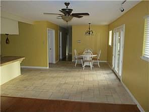 3rd image of 6010 Oakclaire Dr