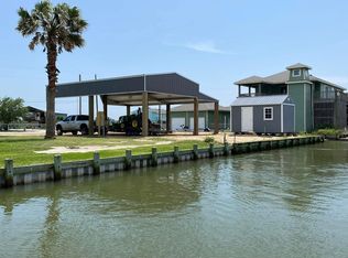 1105 Helen Dowdy Ln, Crystal Beach, TX 77650