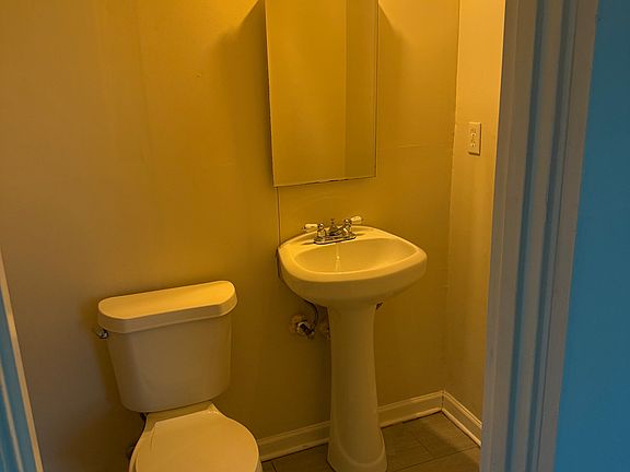 5th image of 3613 Dundale Rd