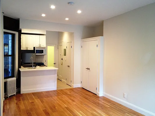 Rented by Sky Management | media 52