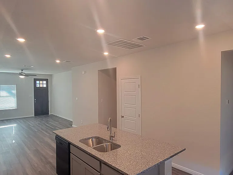 1231 Meyers Mdw — Photo 8