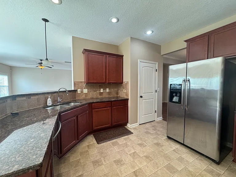7303 San Vista Dr — Photo 4