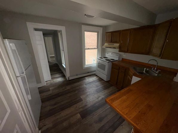 170 3rd St APT 2