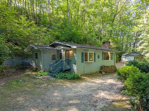 2nd image of 704 Cheek Circle Rd