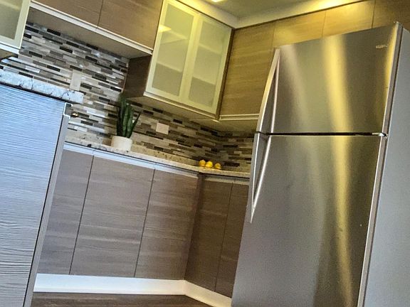 3rd image of 8136 S Kedzie Ave #101