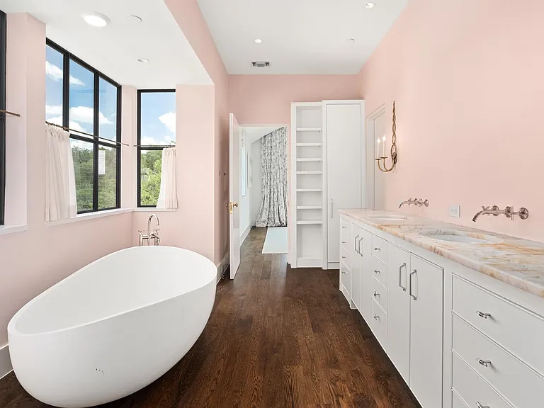 4500 River Wood Ct — Photo 20
