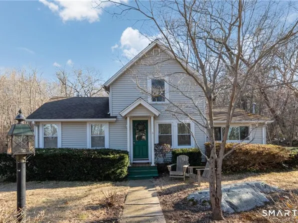 179 Niantic River Road, Waterford, CT 06385