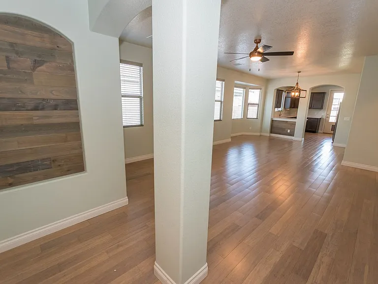 1205 Barnes Dr — Photo 3