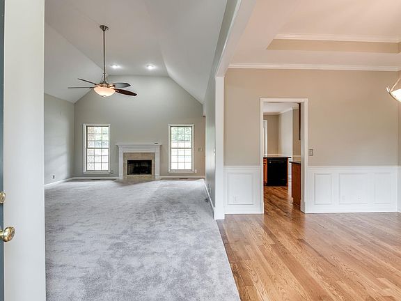 5th image of 2710 Aragon Ct