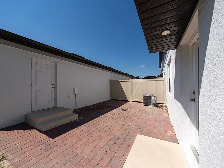 15823 Tollington Aly — Photo 35