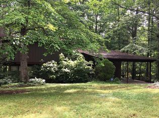 1319 Westhills Ln, Reston, VA 20190