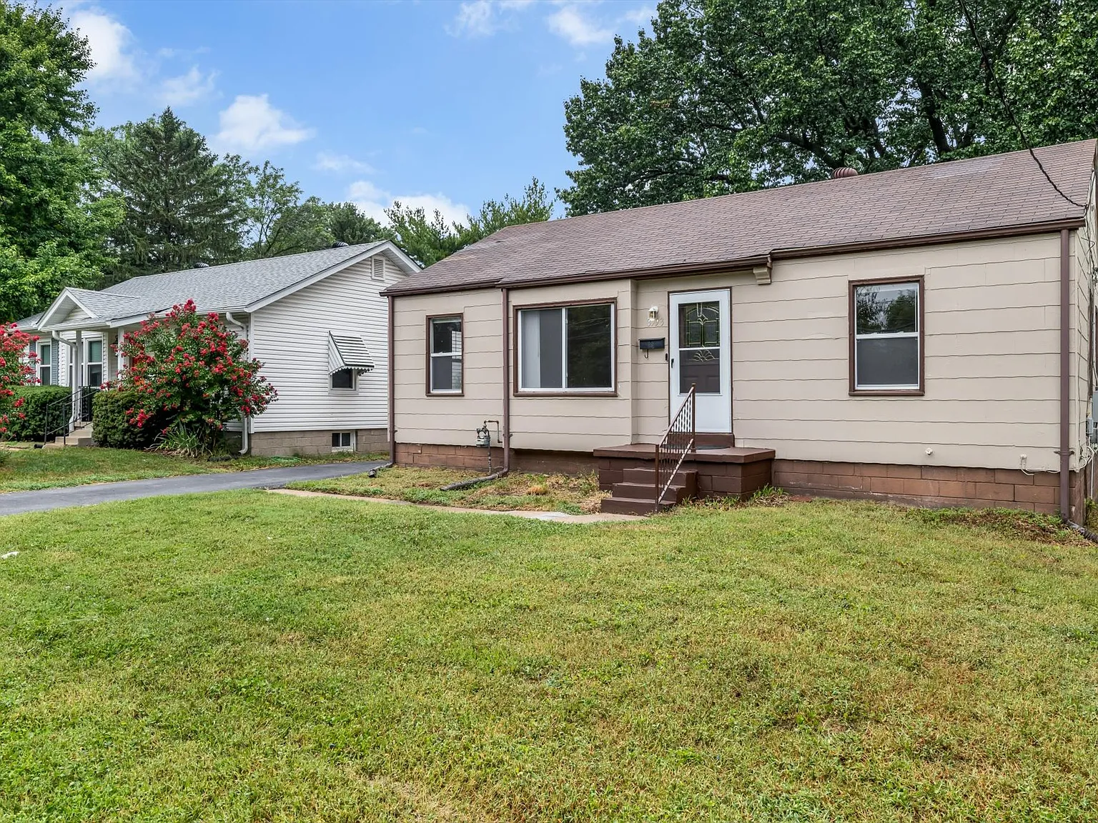 4 bed, 1156 sqft, $1,660 — Photo 3