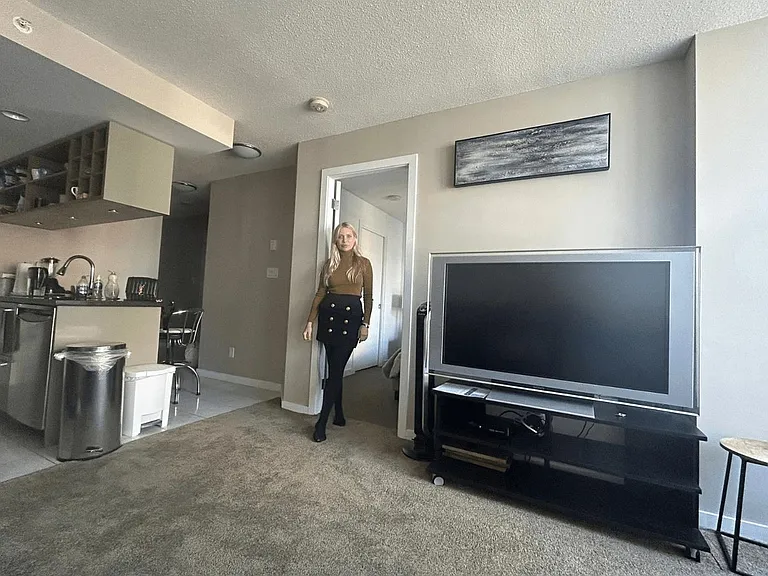 833 Seymour St #13 — Photo 15