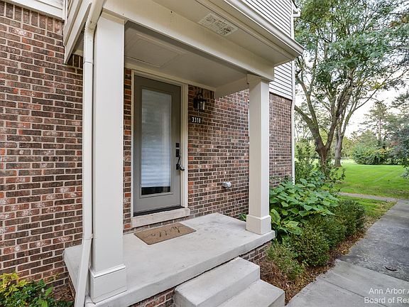 2nd image of 3318 Alpine Dr
