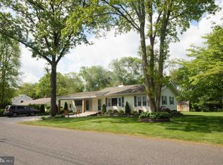 14 N Lakeside Dr W, Medford, NJ 08055