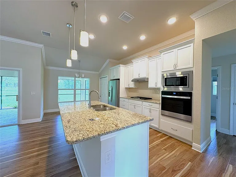 1724 E Gate Dancer Cir — Photo 10