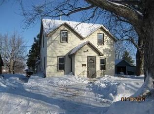 240 2nd Ave NW, Plainview, MN 55964