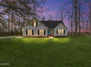 359 Knollwood Dr, Hampstead, NC 28443