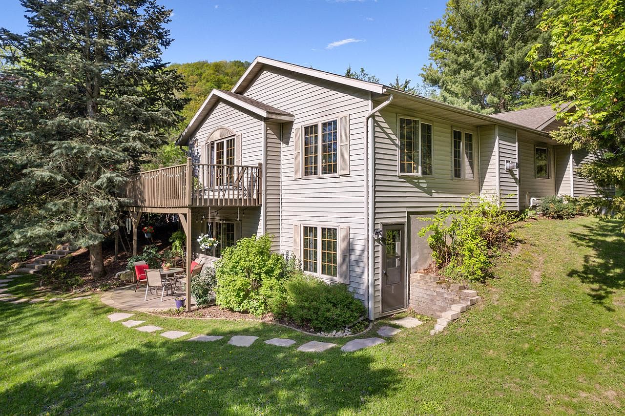 N221 Cedar Hills LANE, Stoddard, WI 54658 | Zillow
