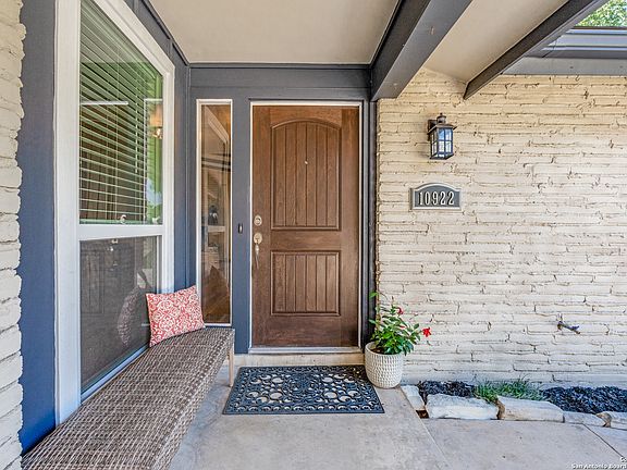 3rd image of 10922 BROCKS GAP ST