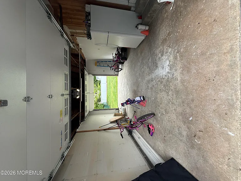 57 Villa Pl — Photo 29
