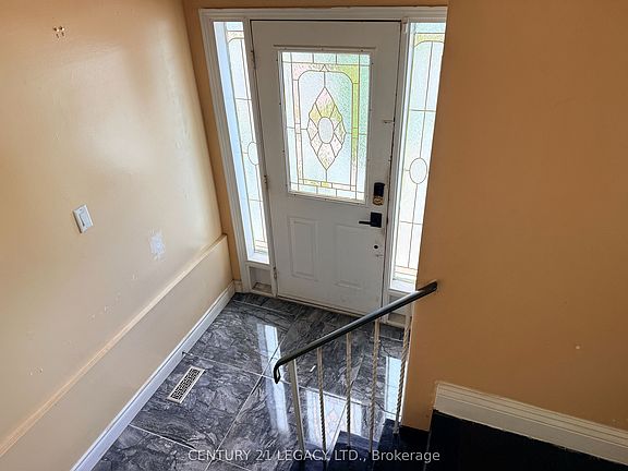 3rd image of 11 Tolton Dr