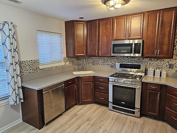 4th image of 6834 W Monticello Ct #6834