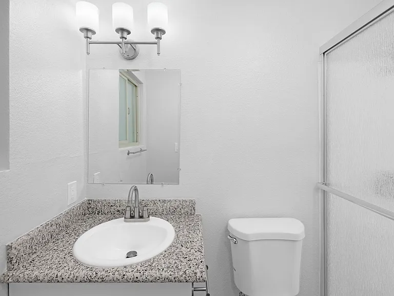 Coyle Creek Apartments — Photo 11