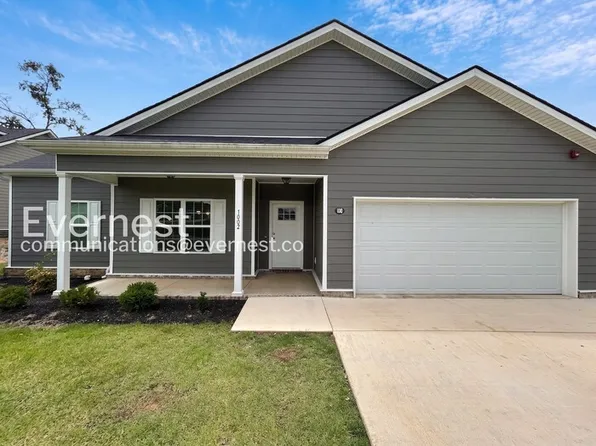 1002 Echo Ridge Rd, Columbia, TN 38401