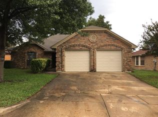 1908 Willow Vale Dr, Fort Worth, TX 76134