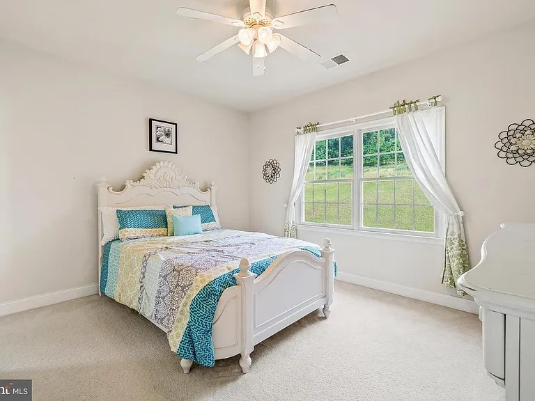 15000 Barlow Dr — Photo 30