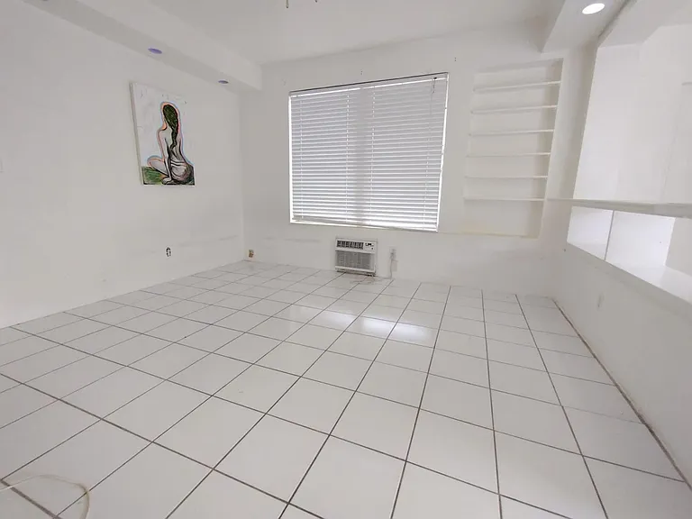 1707 Thomas St #4 — Photo 16