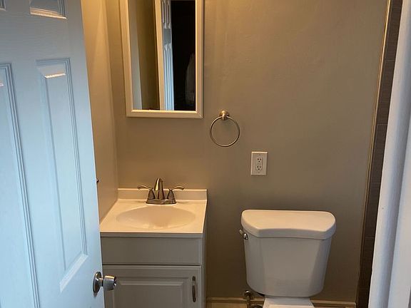4th image of 122 N Lafayette Ave APT 3