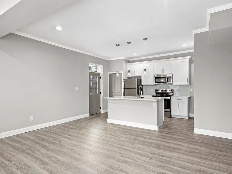 1200 Allen Ave — Photo 4
