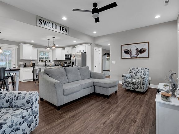 5th image of 104 Shasta Ln