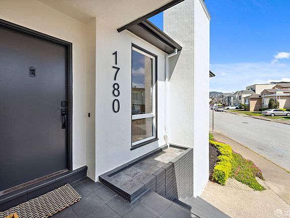 4th image of 1780 Eucalyptus Drive