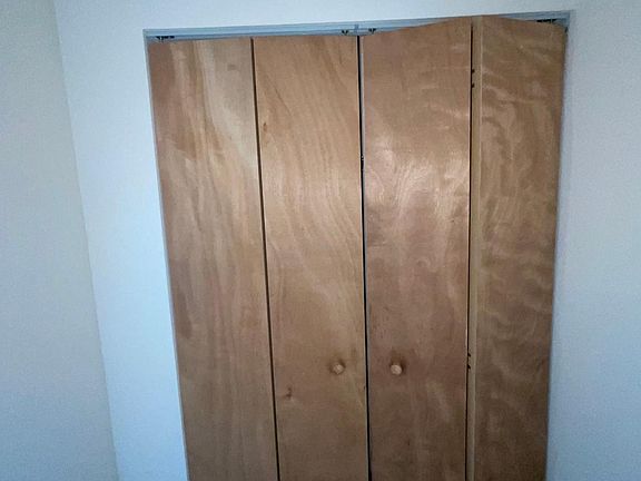 2nd image of 2629 Brown St APT 122