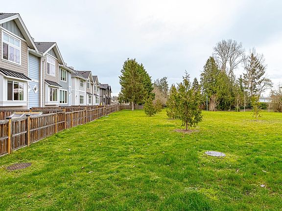 3rd image of 10480 Resthaven Dr #13